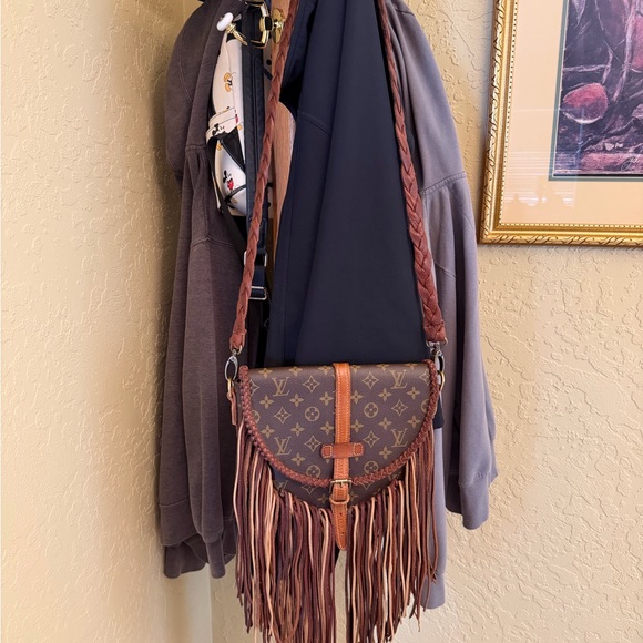 Louis Vuitton Monogram Brown Crossbody with Fringe - Picture 2 of 10